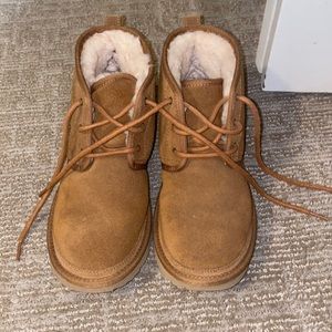 Ugg Booties Size 6 Tan